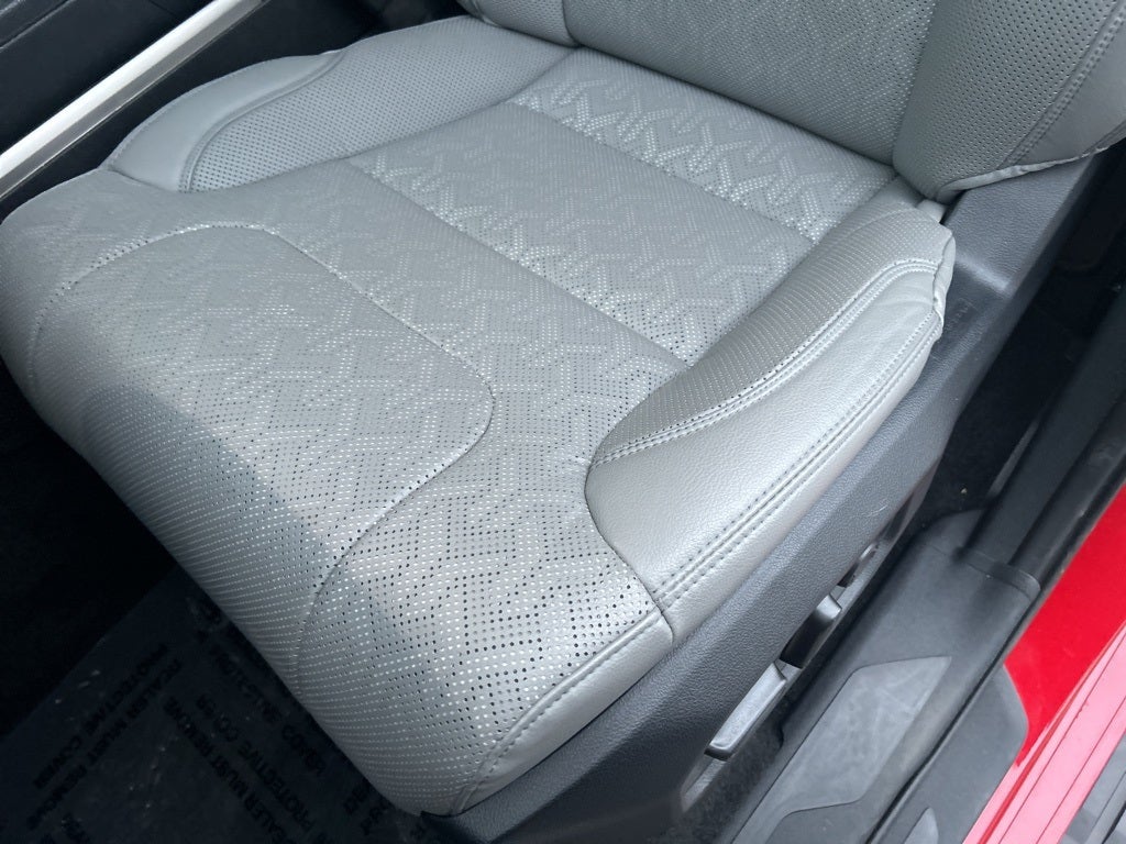 2024 Toyota Sequoia SR5