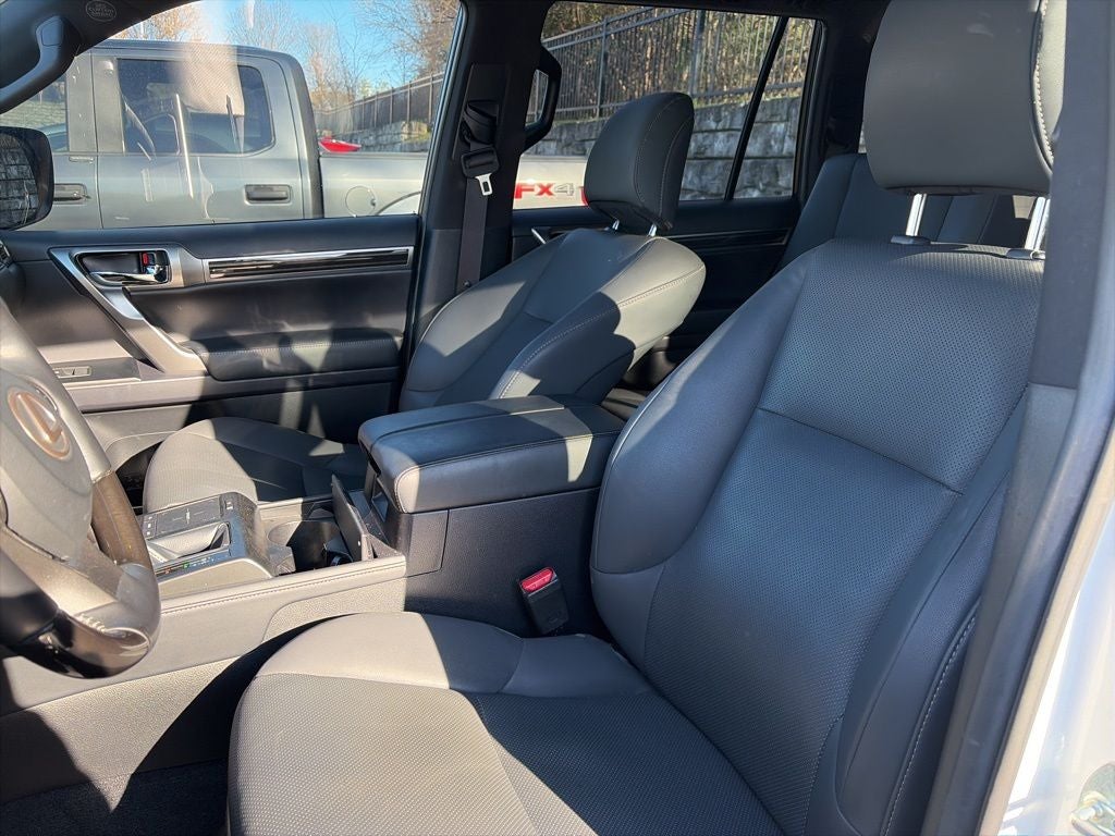 2023 Lexus GX 460
