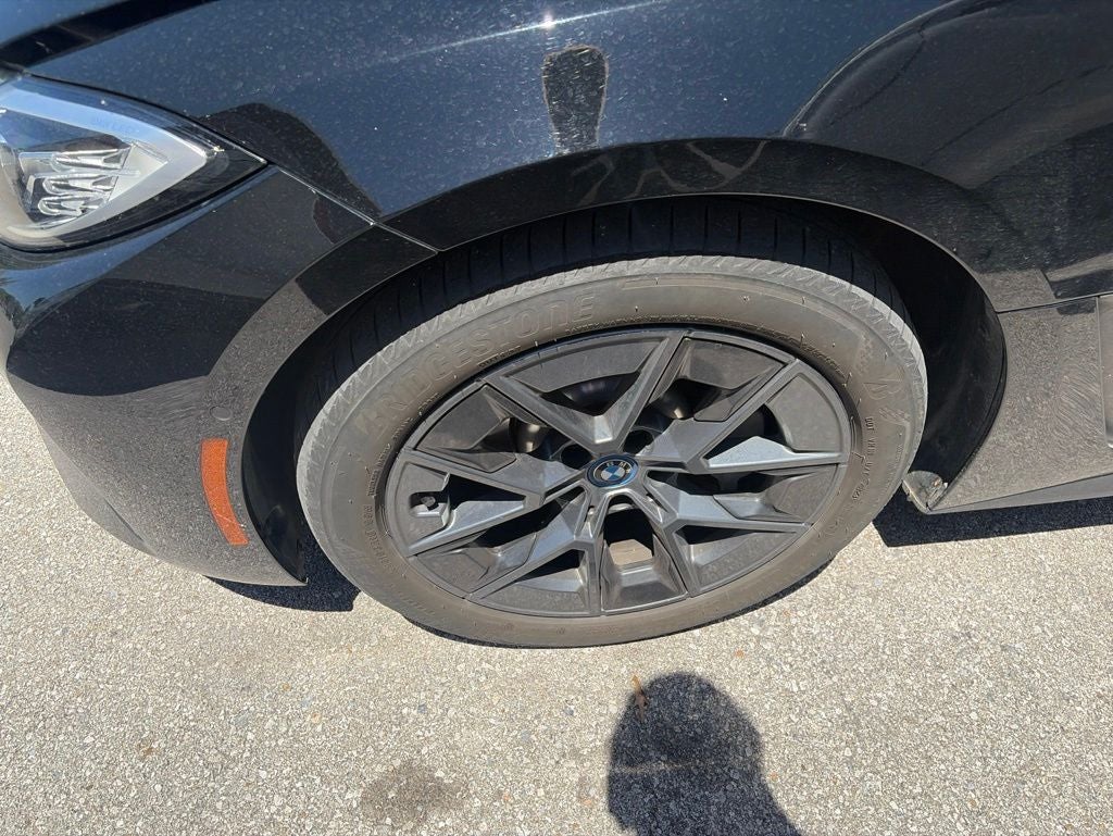 2024 BMW i4 eDrive35 CLEAN CARFAX PREMIUM PACKAGE!
