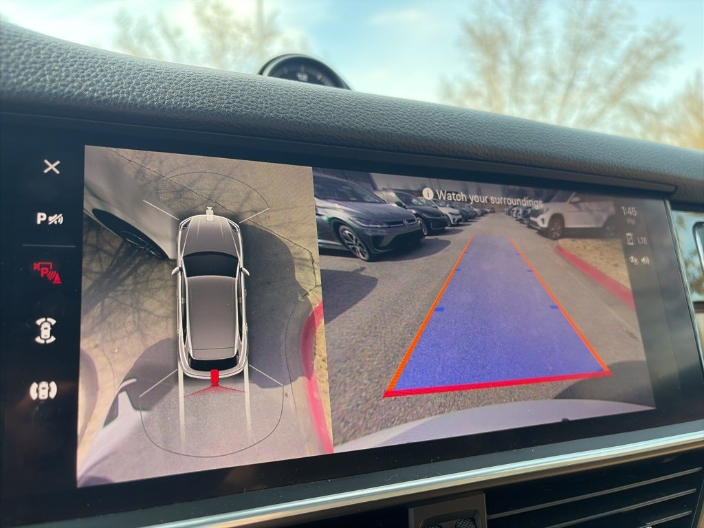 2023 Porsche Cayenne Platinum Edition