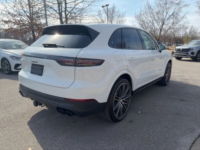 2023 Porsche Cayenne Platinum Edition