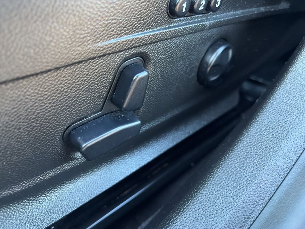 2018 Alfa Romeo Giulia Base AWD COLD WEATHER AND 3D NAVIGATION