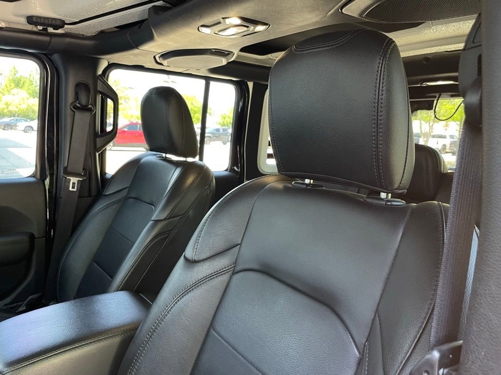2021 Jeep Wrangler Unlimited Sahara Altitude