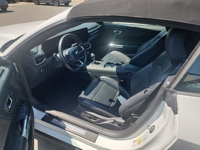 2025 Ford Mustang EcoBoost