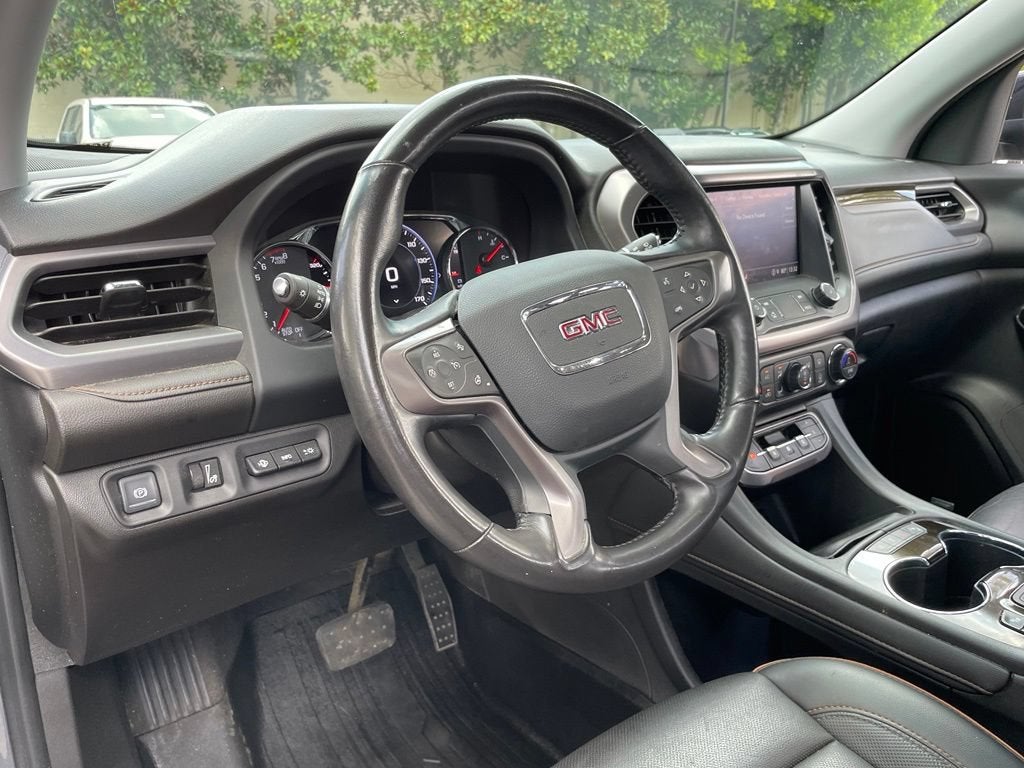 2022 GMC Acadia AT4