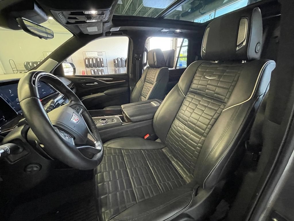 2023 Cadillac Escalade 4WD Sport Platinum