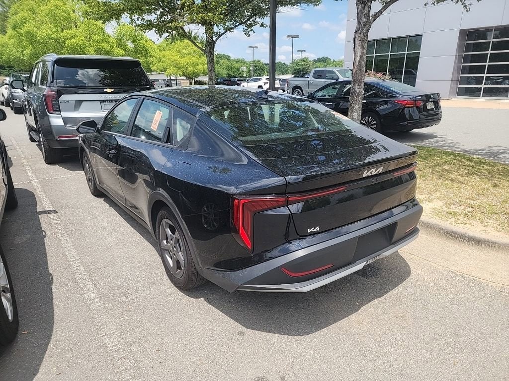 2025 Kia K4 LXS