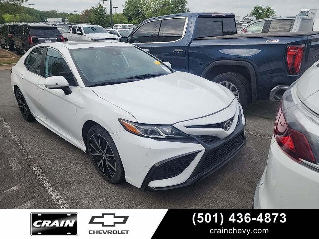 2022 Toyota Camry SE