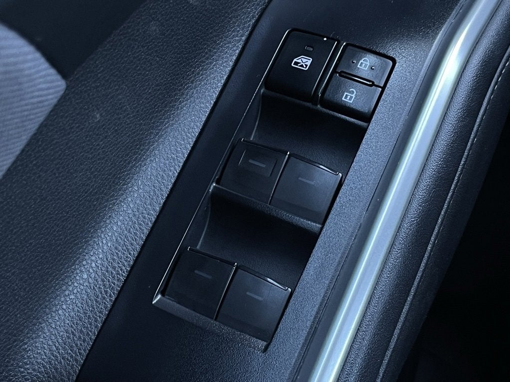 2022 Toyota Highlander L