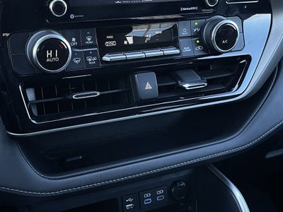 2022 Toyota Highlander L