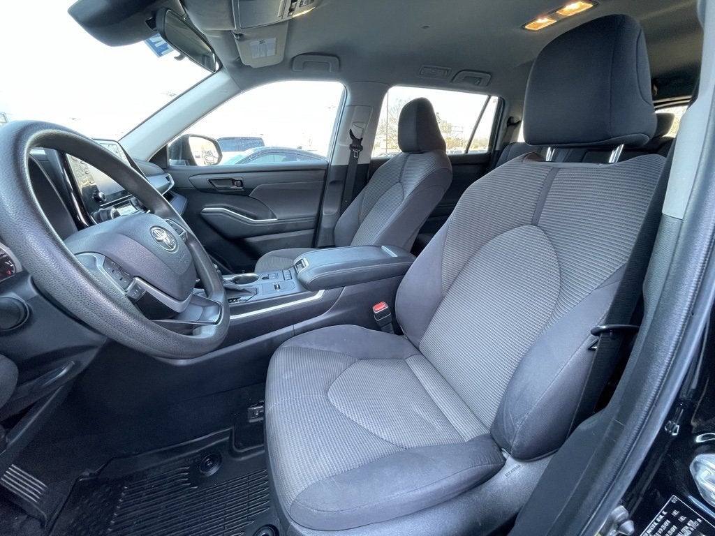 2022 Toyota Highlander L