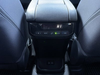 2022 Toyota Highlander L