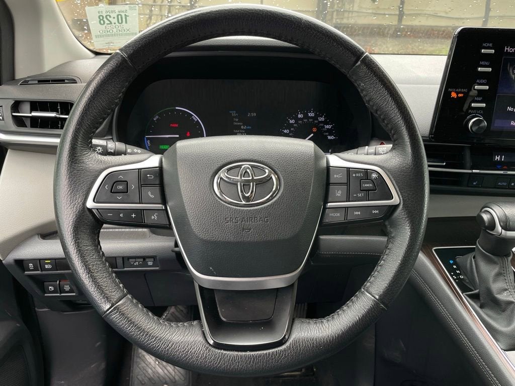 2023 Toyota Sienna XLE