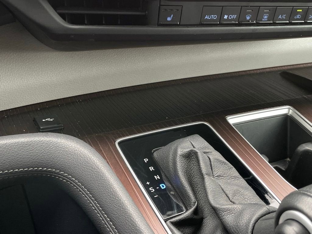 2023 Toyota Sienna XLE