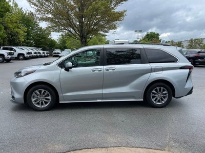 2023 Toyota Sienna XLE