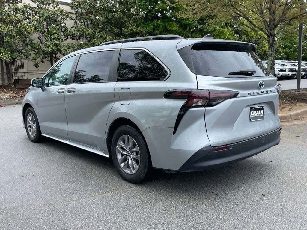 2023 Toyota Sienna XLE