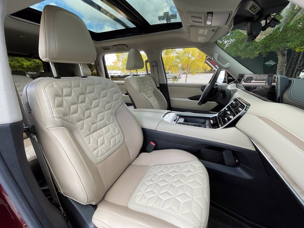 2025 Nissan Armada Platinum