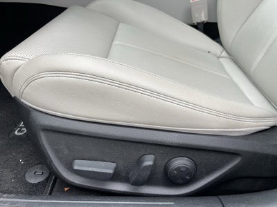 2022 Genesis G70 2.0T