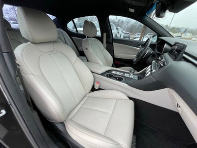 2022 Genesis G70 2.0T