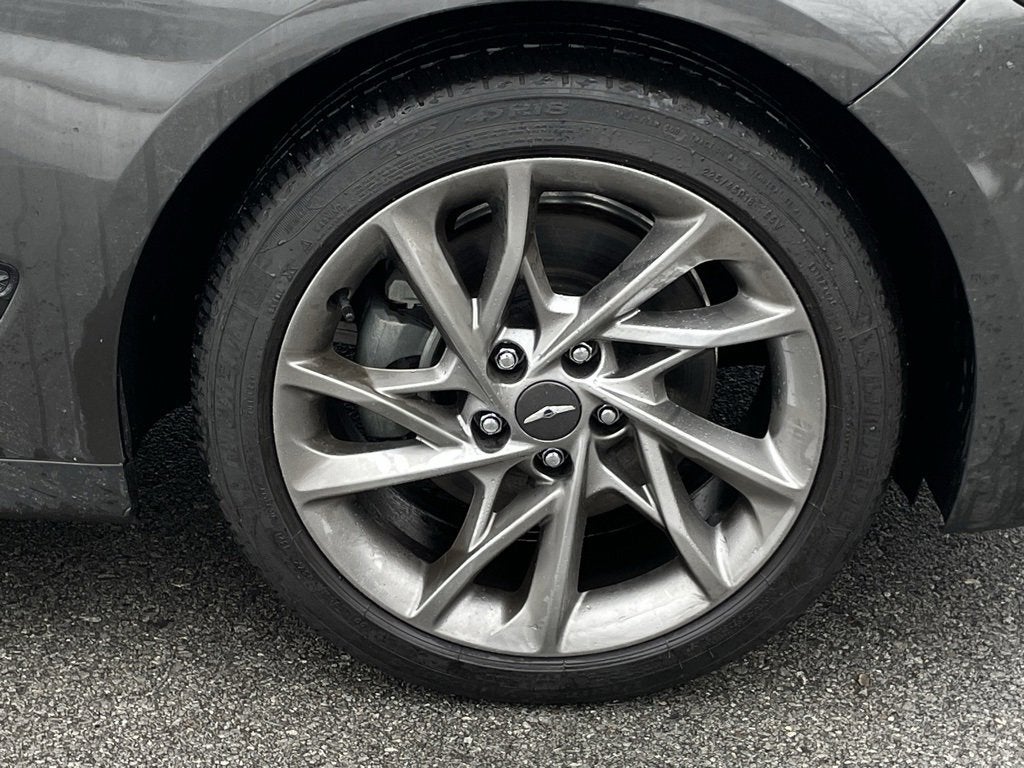 2022 Genesis G70 2.0T