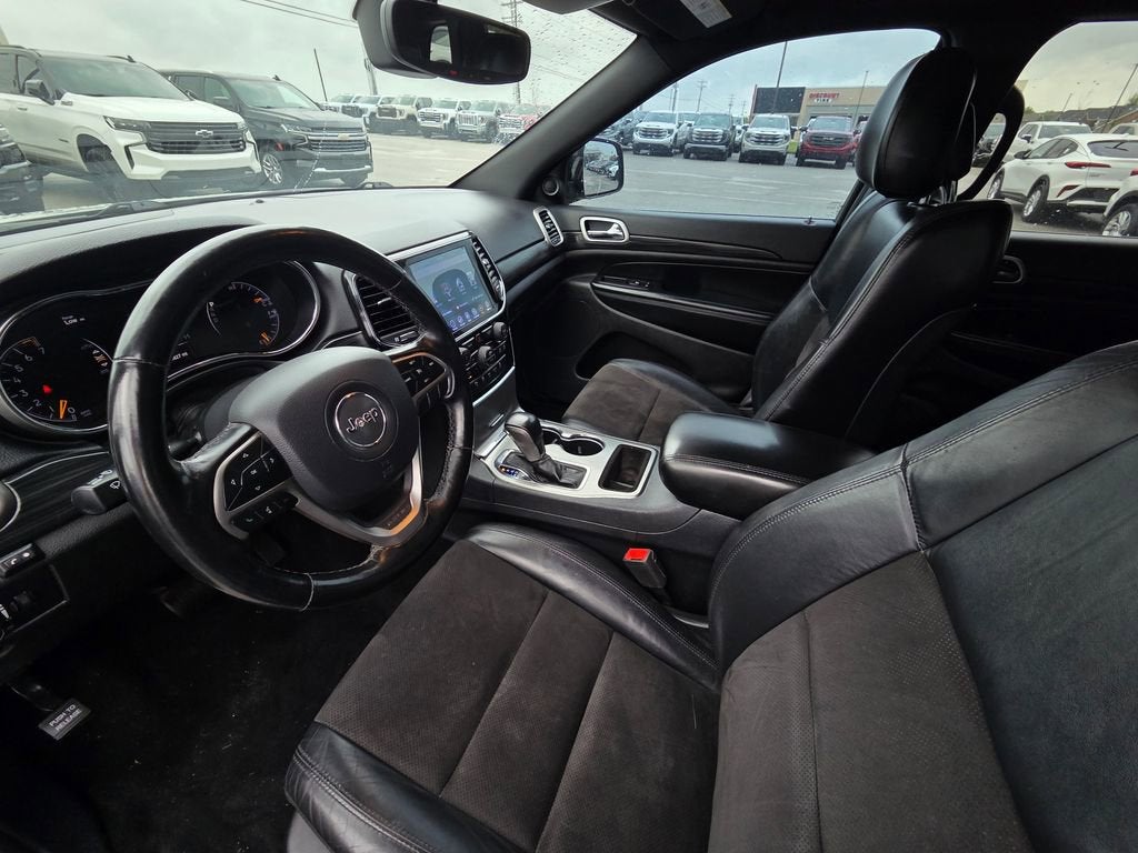 2020 Jeep GRAND CHEROKEE Base