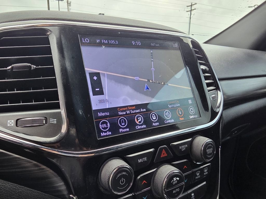 2020 Jeep GRAND CHEROKEE Base