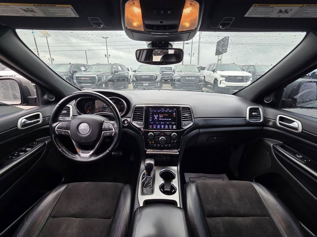 2020 Jeep GRAND CHEROKEE Base