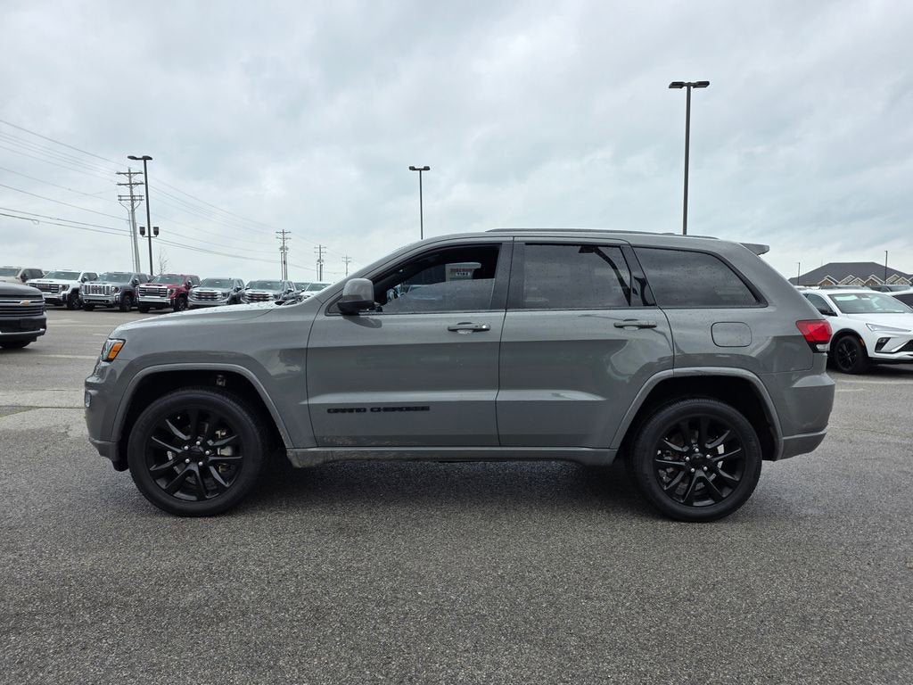 2020 Jeep GRAND CHEROKEE Base