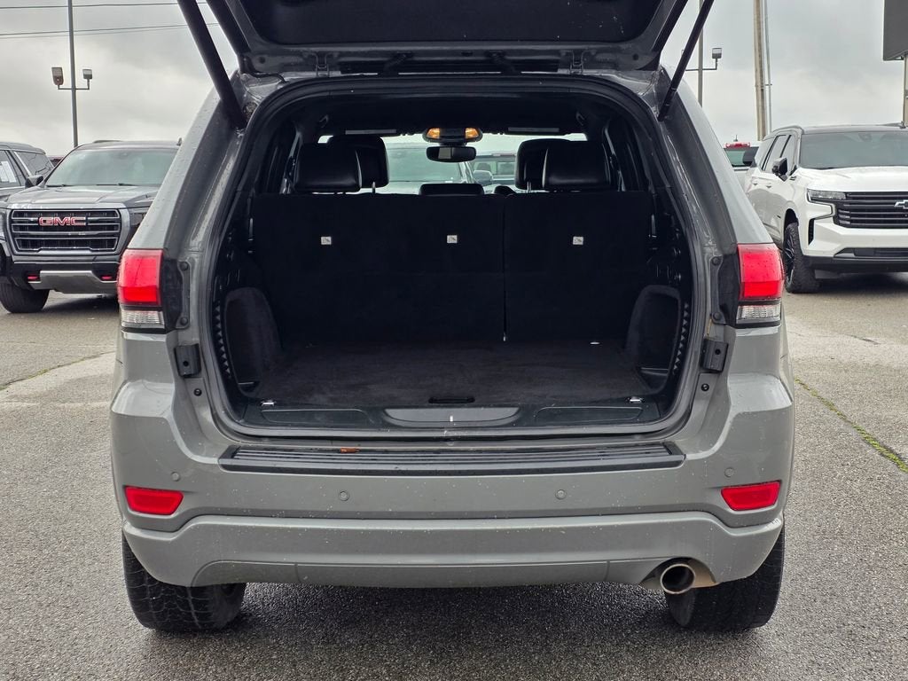 2020 Jeep GRAND CHEROKEE Base