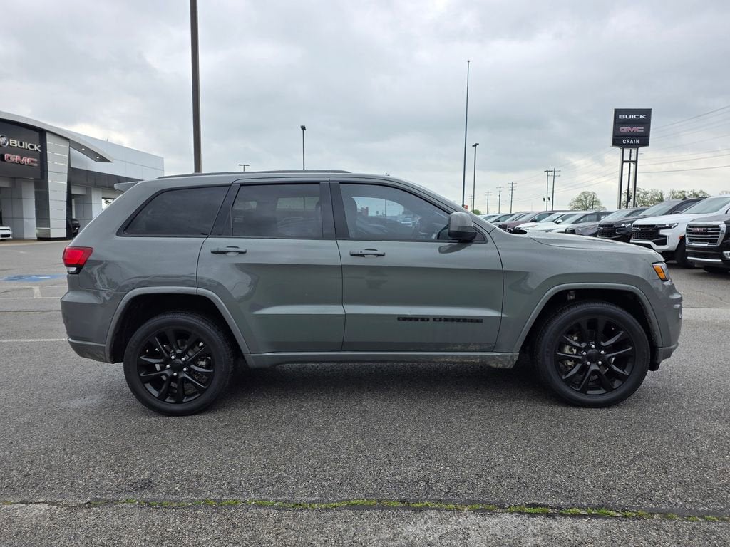 2020 Jeep GRAND CHEROKEE Base