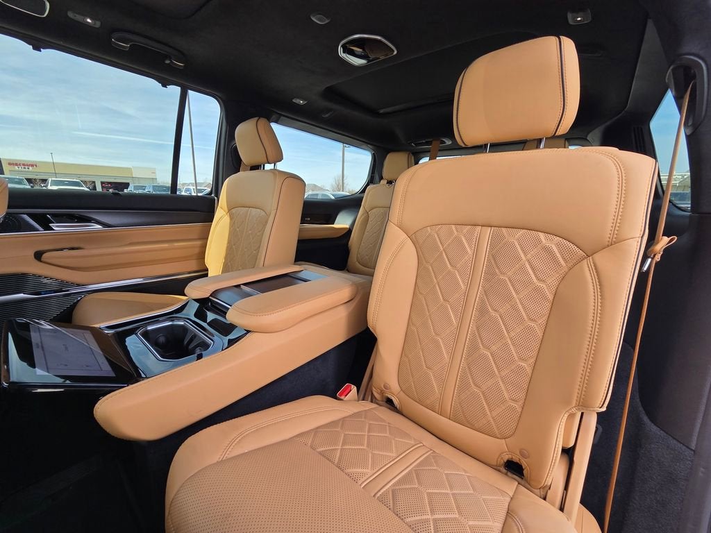 2025 Jeep Grand Wagoneer Series III Obsidian