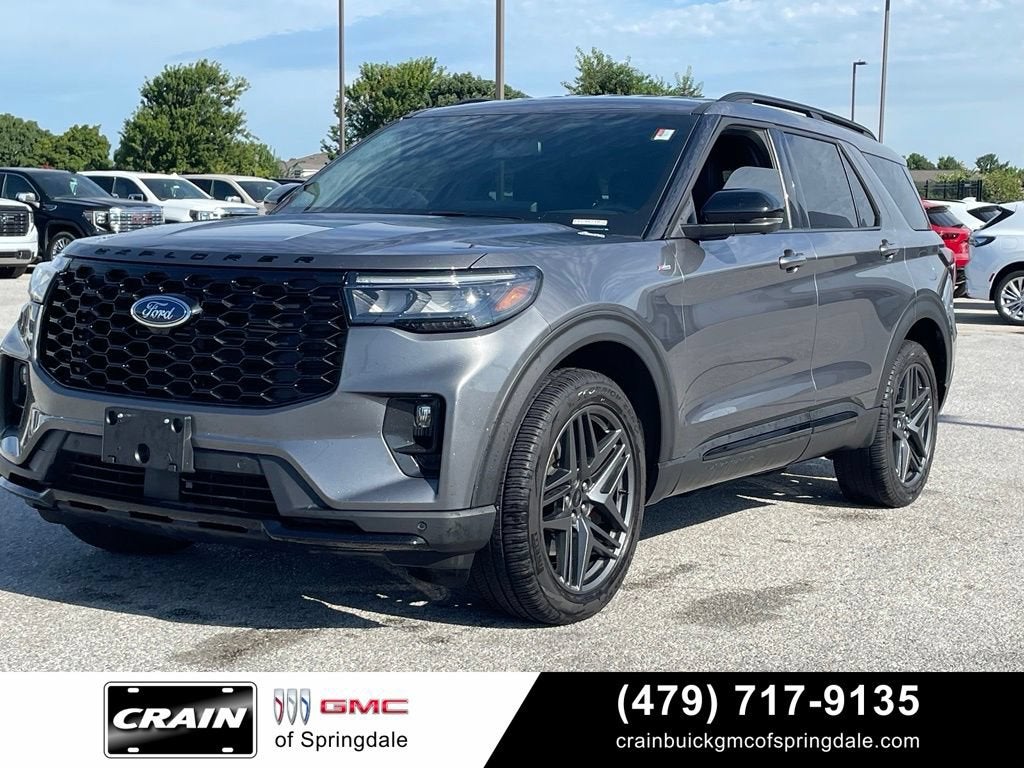 2025 Ford Explorer ST-Line