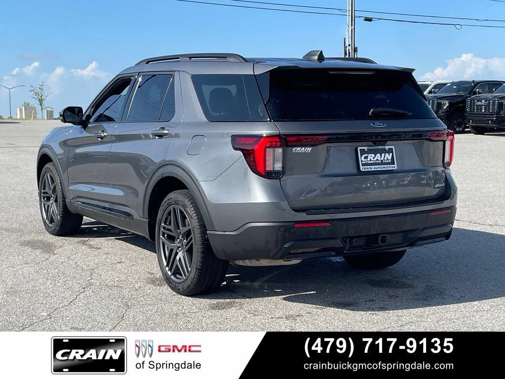 2025 Ford Explorer ST-Line