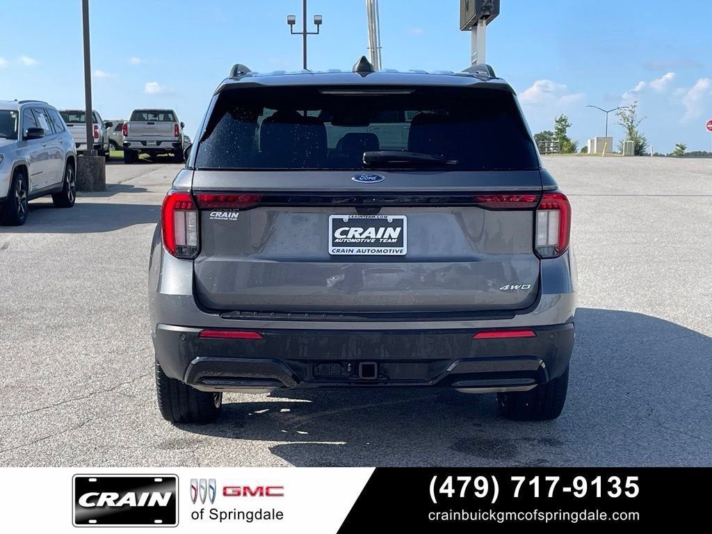 2025 Ford Explorer ST-Line