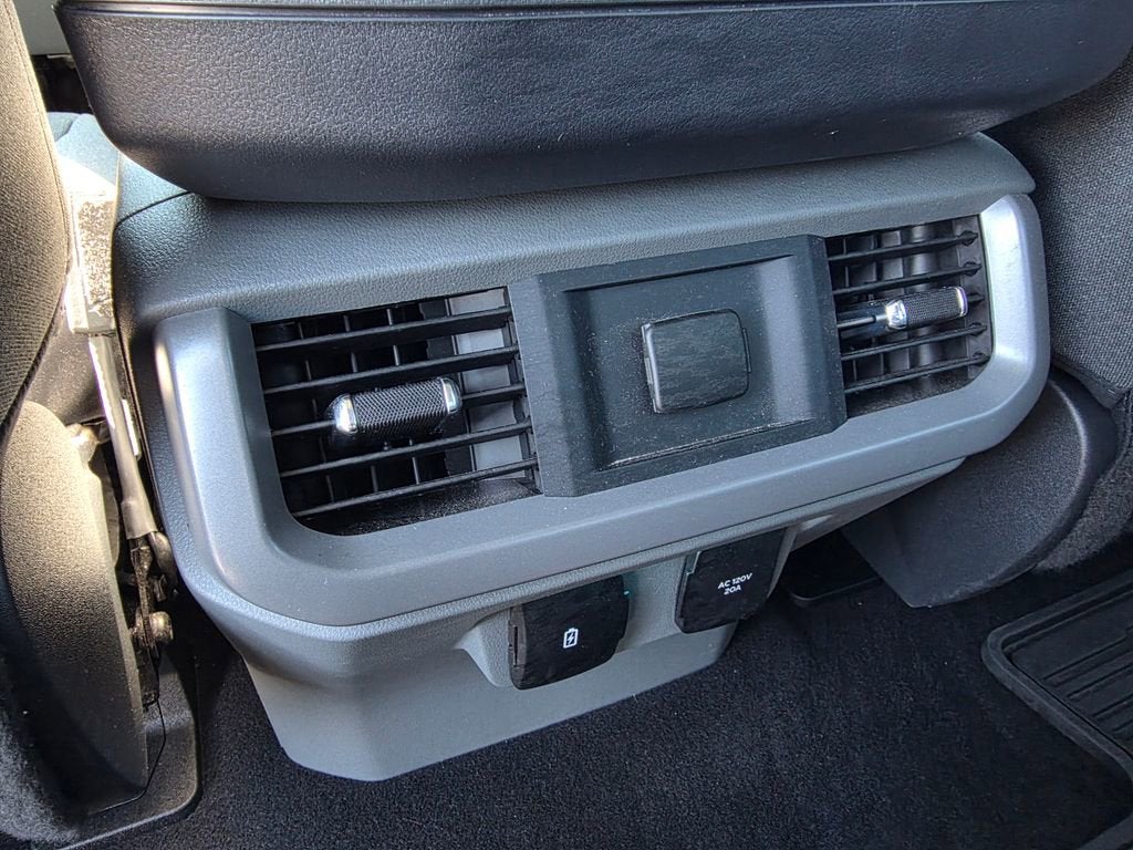 2024 Ford F-150 Lightning Flash