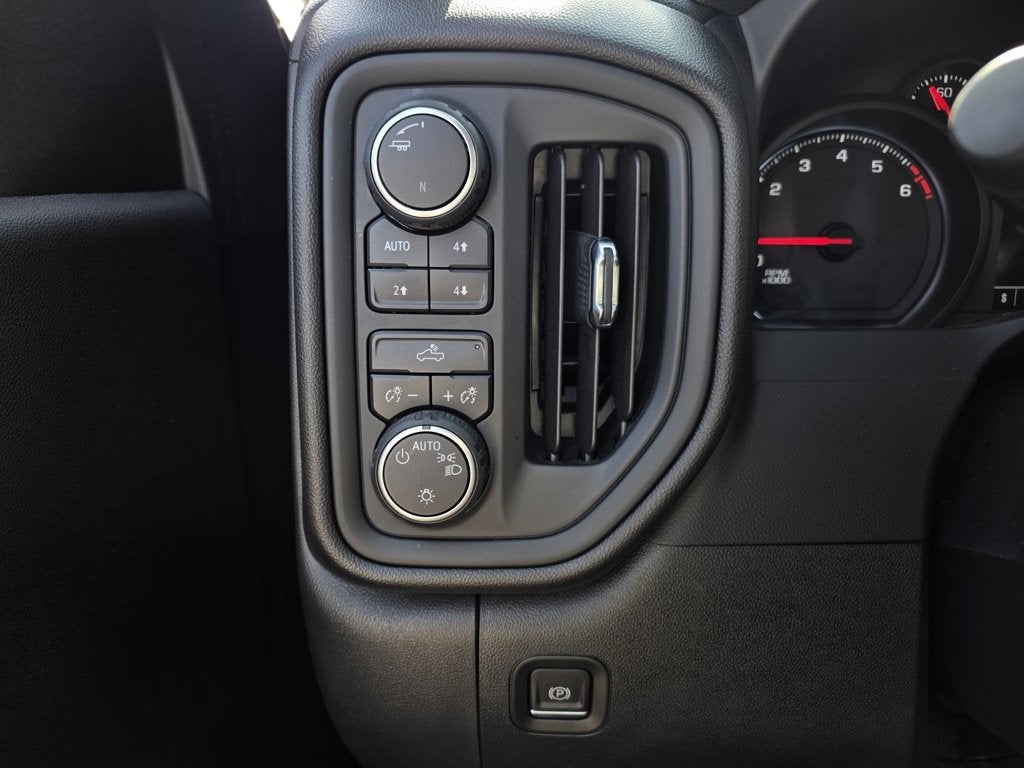 2021 Chevrolet Silverado 1500 Custom Trail Boss