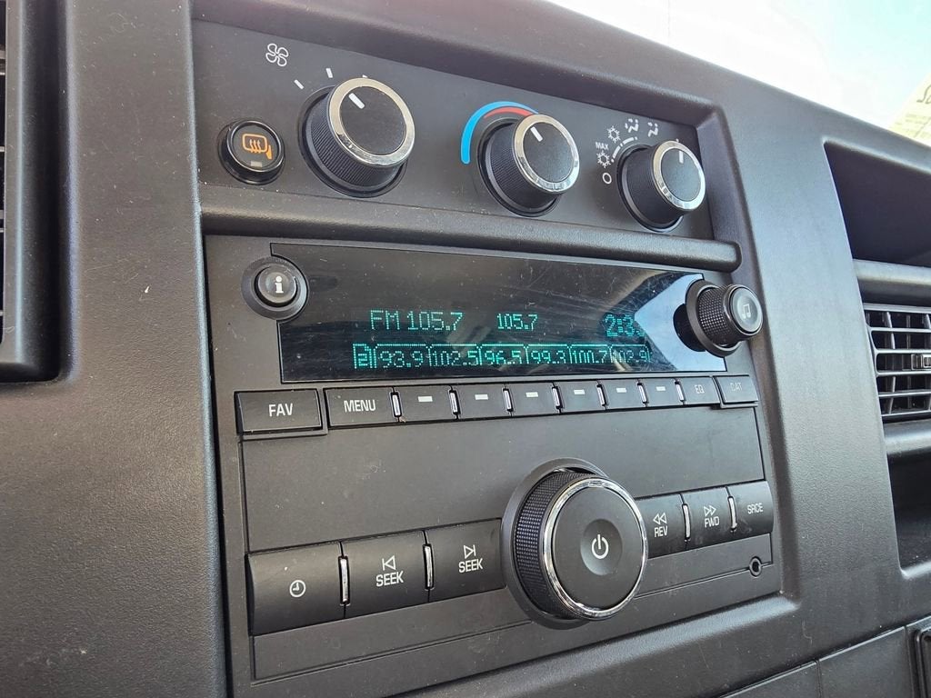 2024 Chevrolet Express Cargo 2500 WT