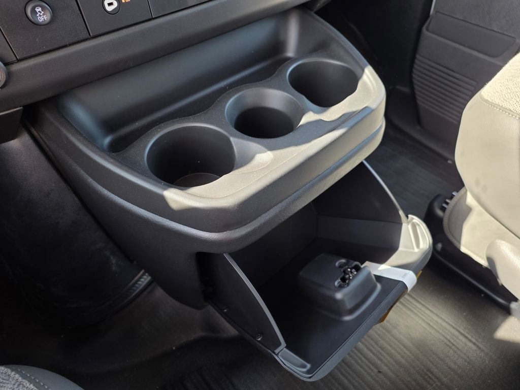 2024 Chevrolet Express Cargo 3500 WT