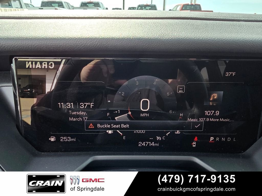 2025 GMC Acadia Elevation