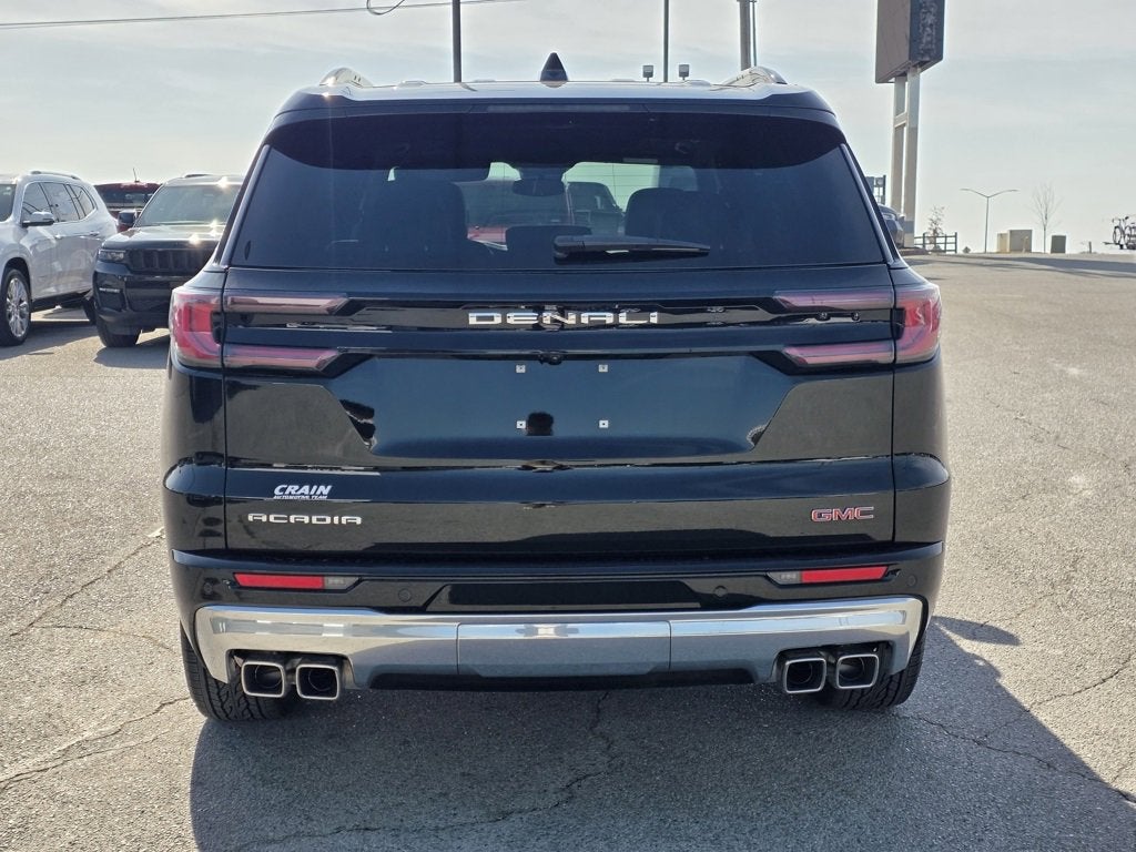 2025 GMC Acadia Denali