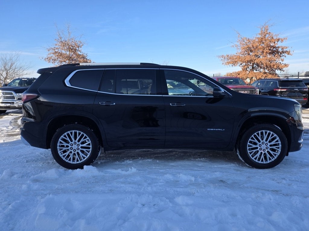 2025 GMC Acadia Denali