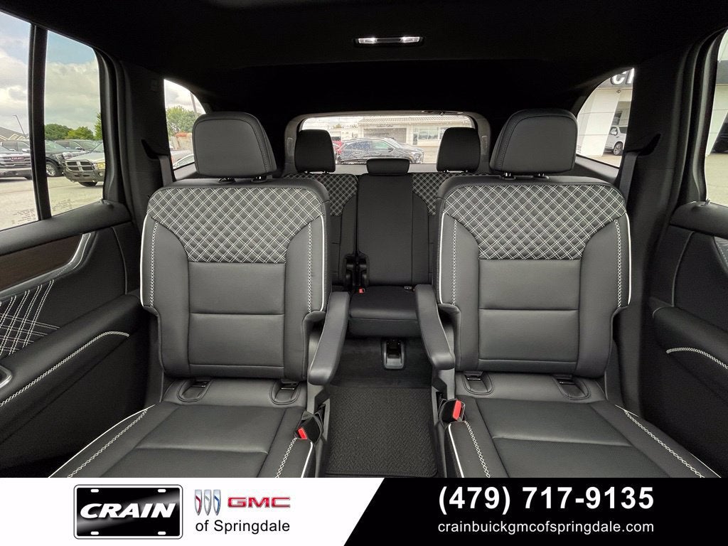 2025 GMC Acadia Denali