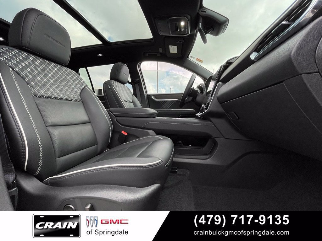 2025 GMC Acadia Denali