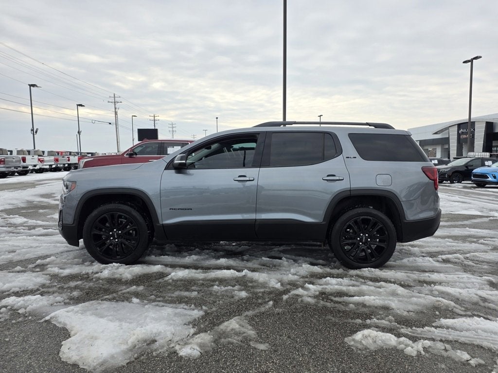 2022 GMC Acadia SLE