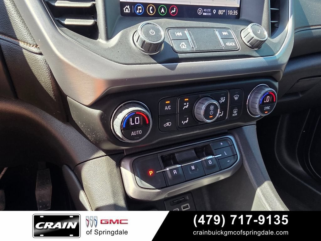2023 GMC Acadia AT4