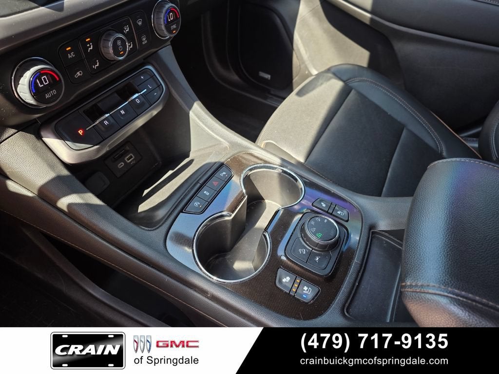 2023 GMC Acadia AT4