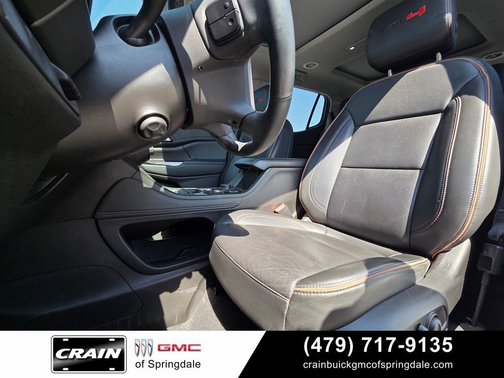 2023 GMC Acadia AT4