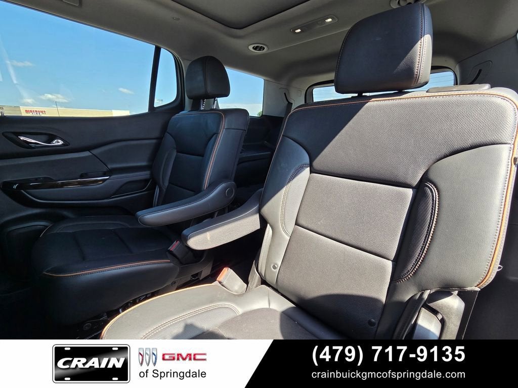 2023 GMC Acadia AT4