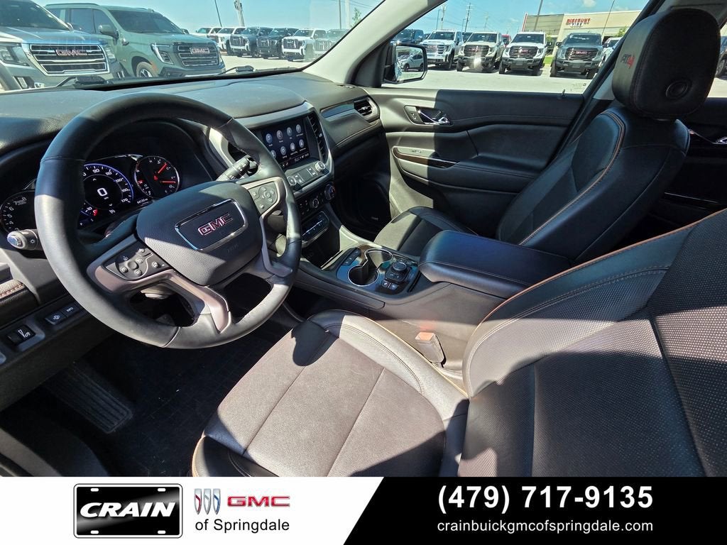 2023 GMC Acadia AT4
