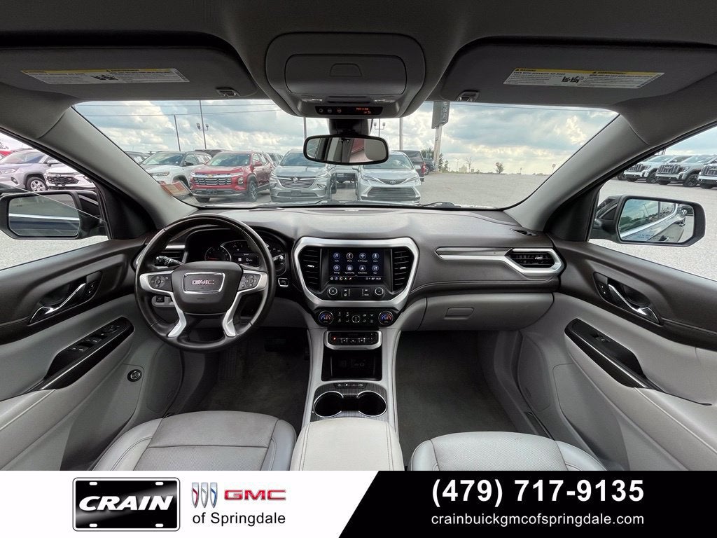 2023 GMC Acadia SLT